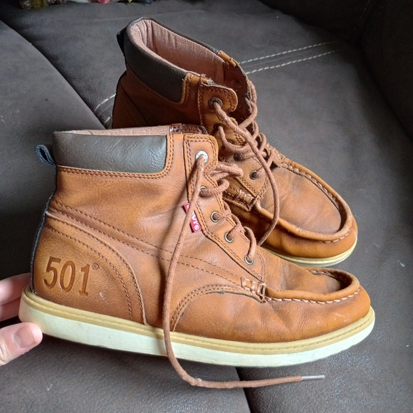 Levi's 501 Boys 4.5 Boots - Picture 1 of 7